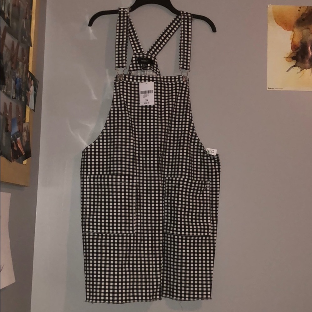 Overall dress w pockets!